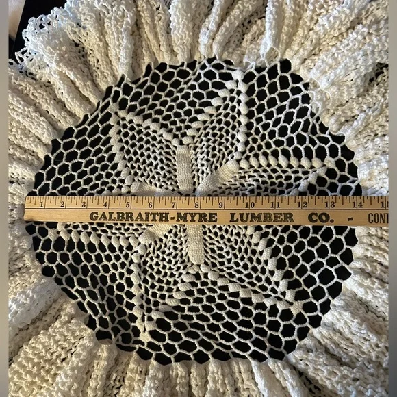 Handmade Crochet White Doily With Ruffled Border Decorative Home - Picture 5 of 6